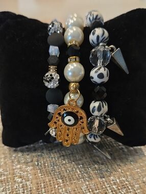 3 Pcs Set Hamsa Charm Black & White Beaded Bracelet Stack New